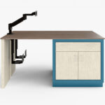 Double-sided RGX workstation with monitor arm