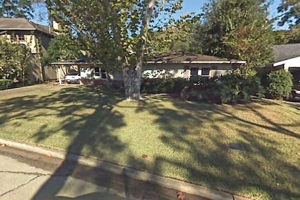 The original ranch home as it appeared in 2007 before being taken apart, piece-by-piece and recycled. wpfc
